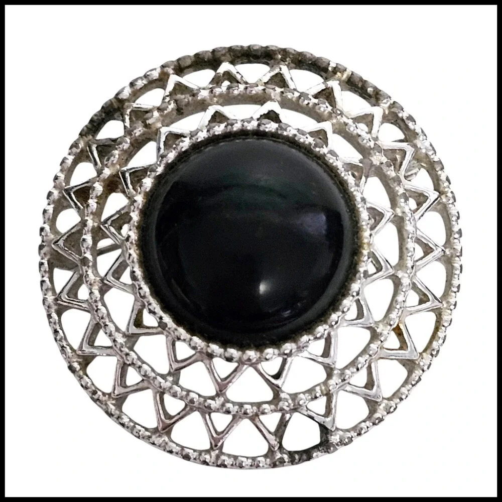 Sarah Coventry Vintage Brooch Pin Black Cabochon Round Silver Tone Costume‎
